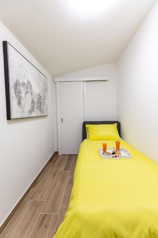 Apartman Laura ヴィル エクステリア 写真